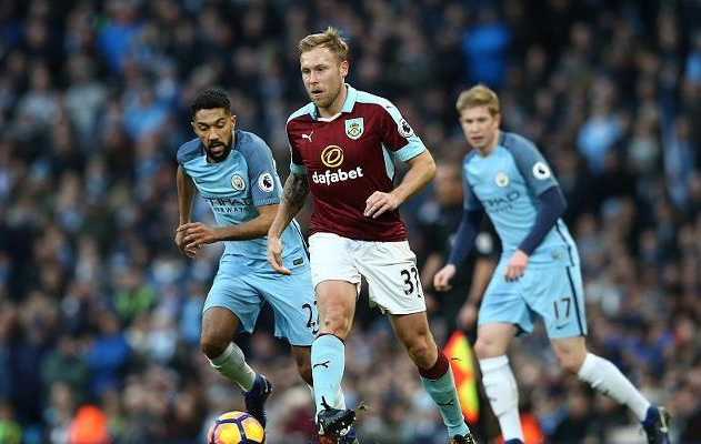 j9九游会西汉姆内部会议纪要流出：赛前完成体检；欧洲杯使命明确；阵容厚度经受考验的简单介绍