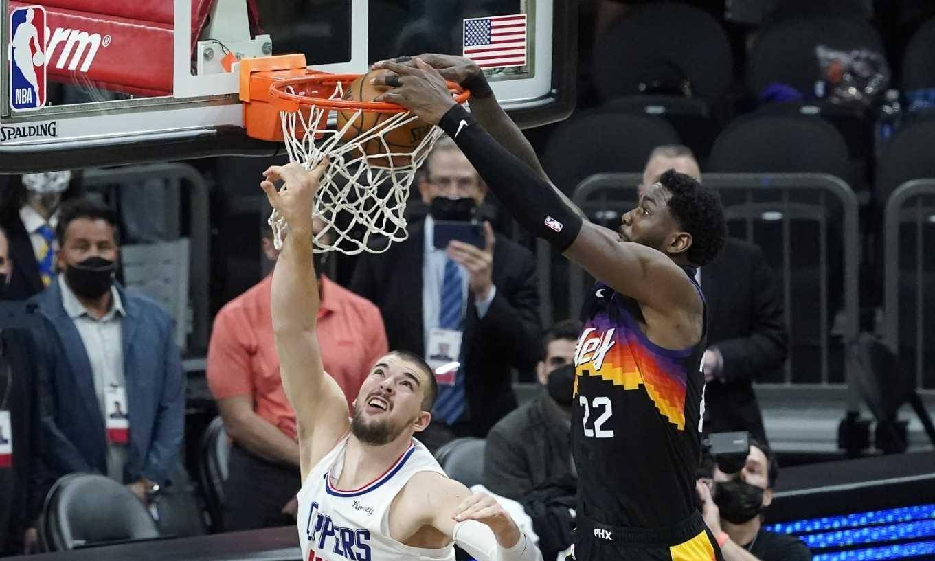 9sports里尔今晚战术微调关键时刻休斯敦火箭绝杀压哨，尼斯篮板制胜备战NBA季后赛瞬间刷屏的简单介绍